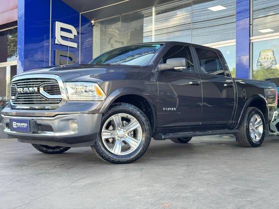 RAM CLASSIC 5.7 V8 GASOLINA LARAMIE CD 4X4 AUTOMÁTICO